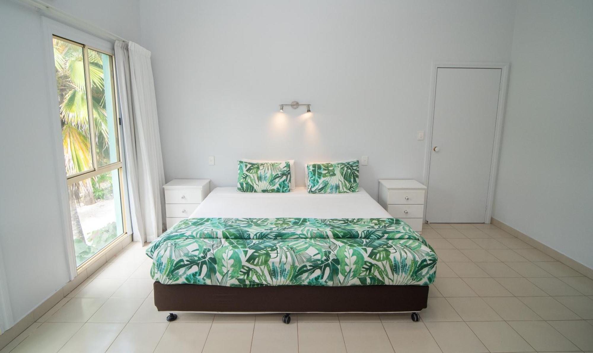 רארוטונגה The Edgewater Resort & Spa מראה חיצוני תמונה